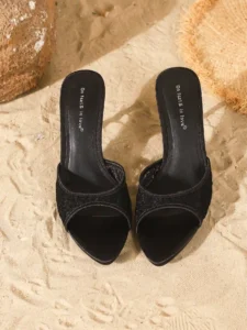 Fashionable open toe sandal for parties and events