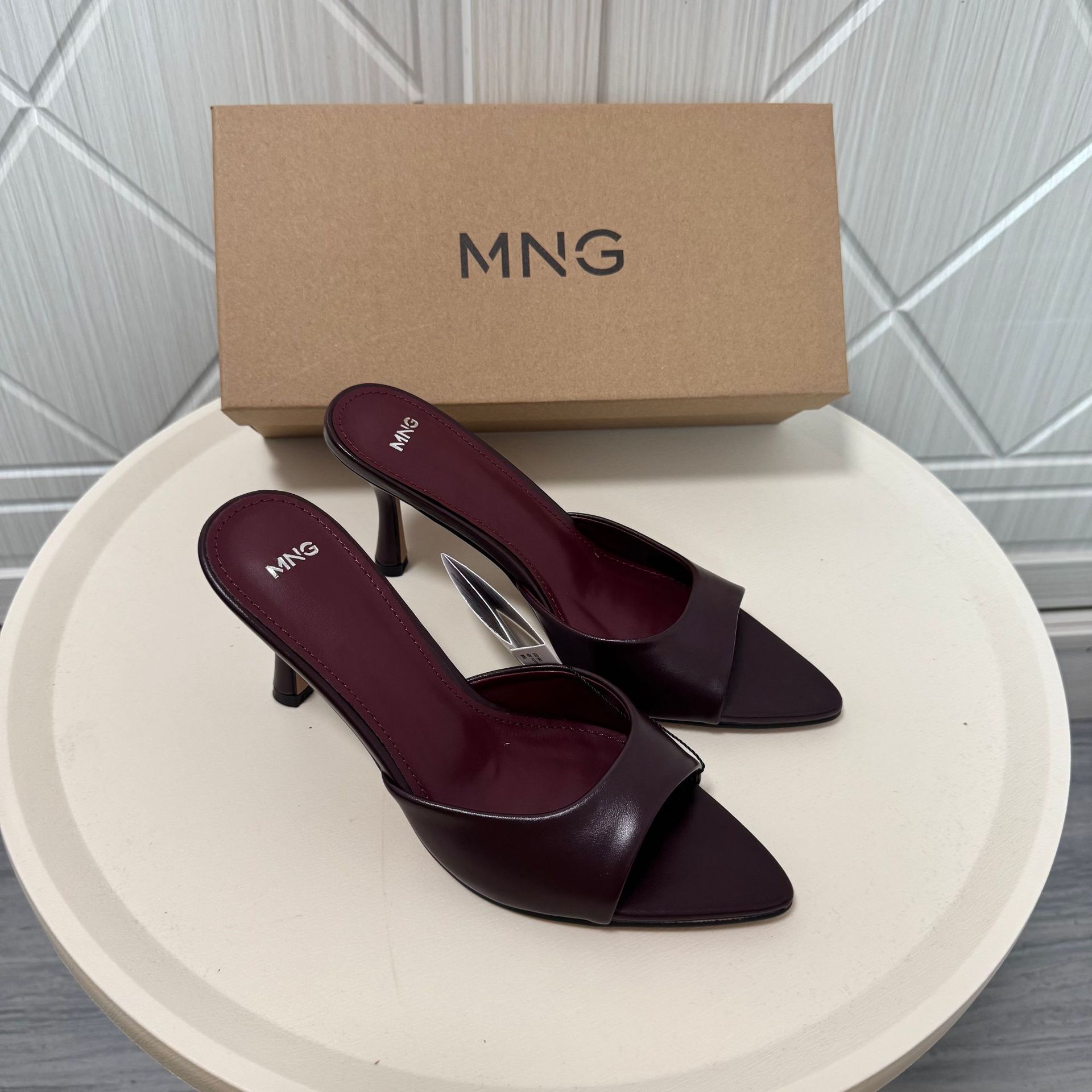 MNG Queen Pointed Mule Heels