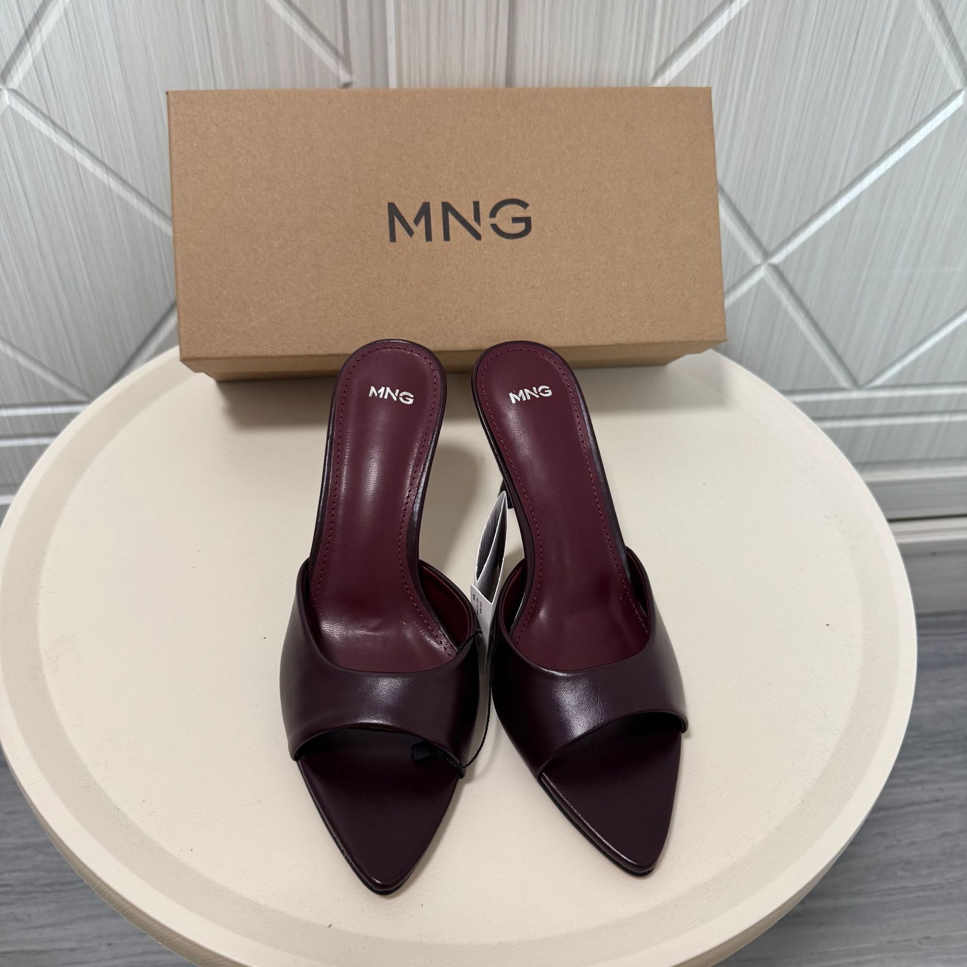 MNG Queen Pointed Mule Heels