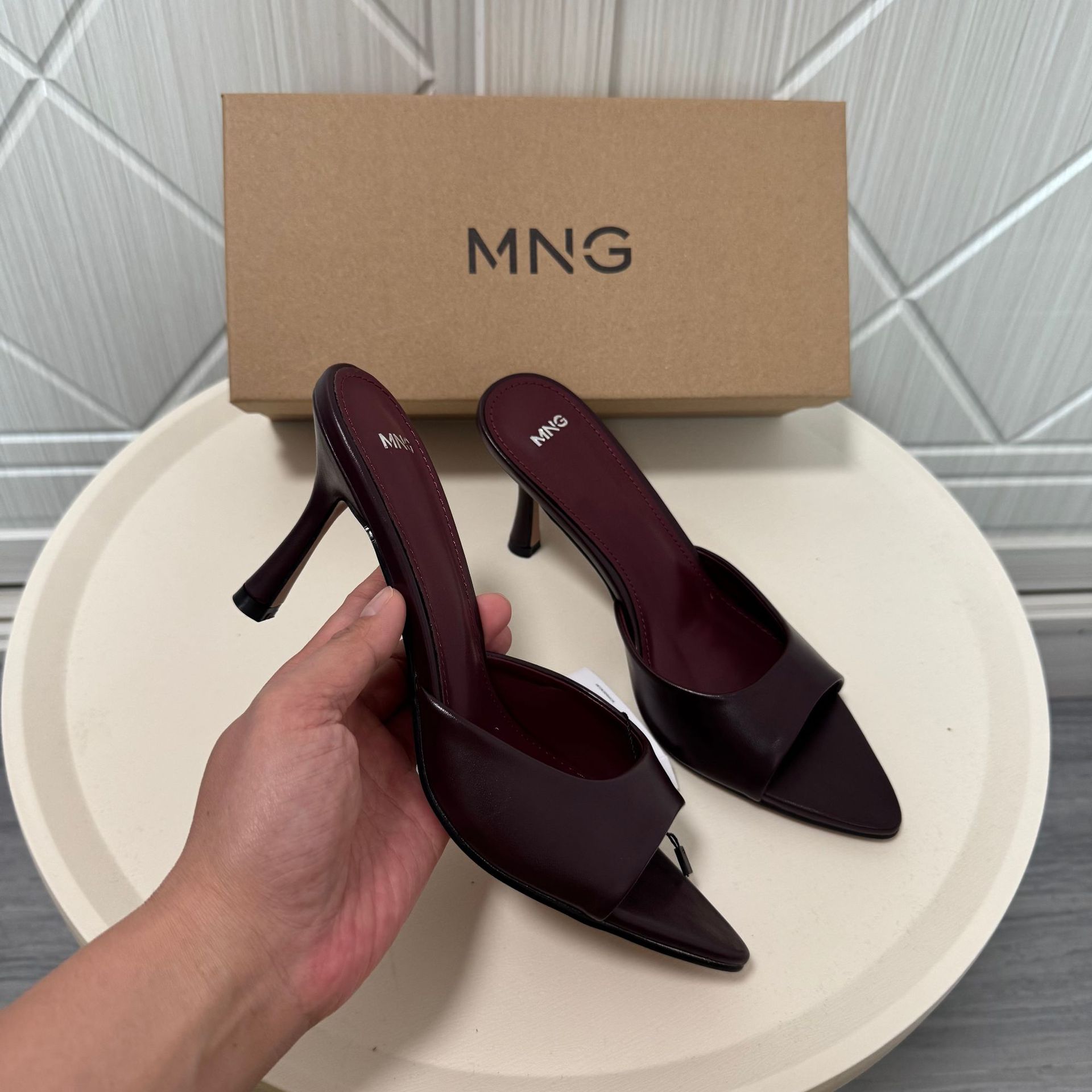 MNG Queen Pointed Mule Heels