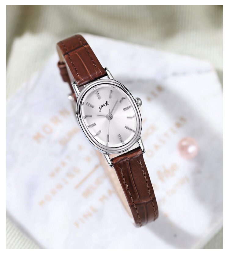 GEDI Elara Vintage Oval Leather Watch